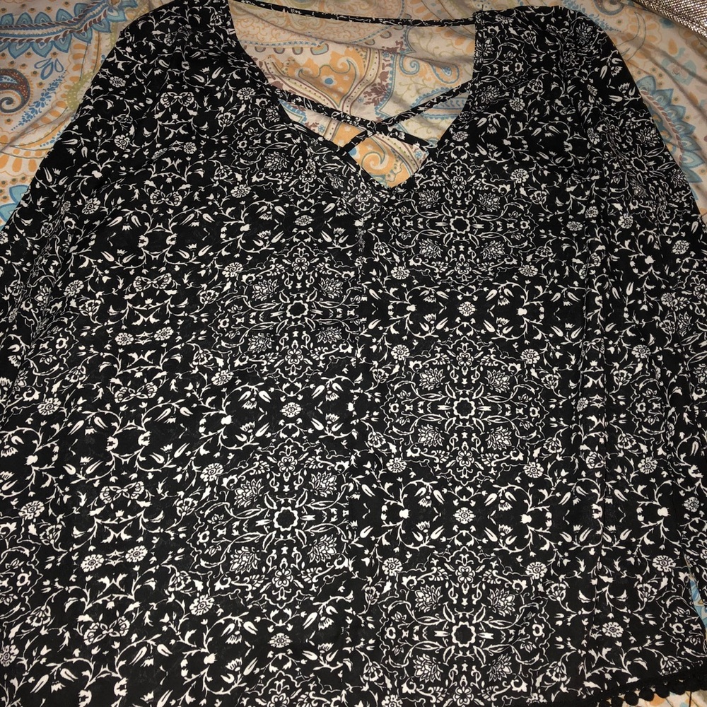 Cute loose shirt